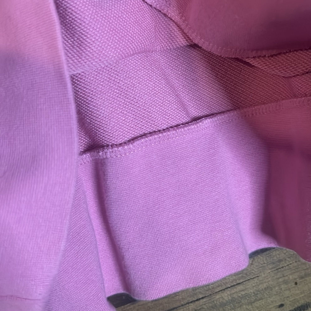 NWOT Nike Dri-Fit Women’s Graphic Center Logo Training Crewneck Pink Sweatshirt - Picture 8 of 10